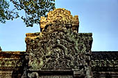 Thommanon temple - frontons of the western gopura.